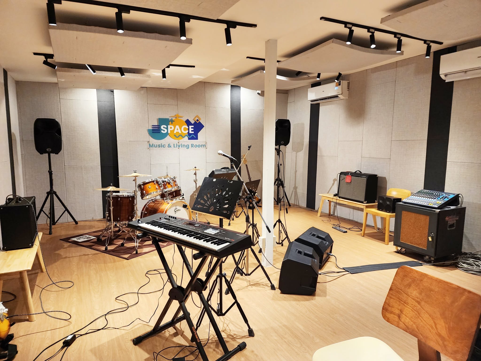 oy Space ห้องซ้อมดนตรี - Music Rehearsal Studio