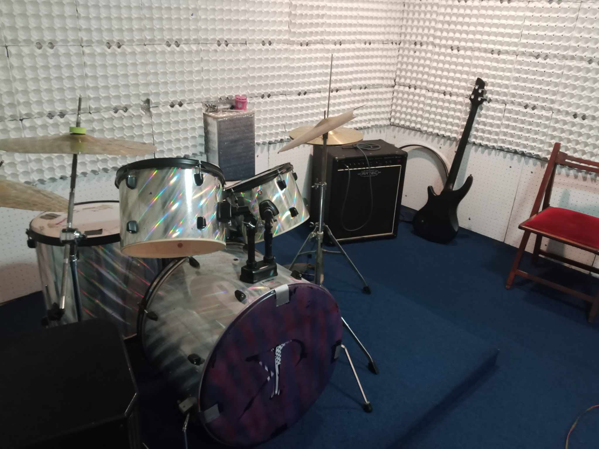 Noisy House ห้องซ้อมดนตรี