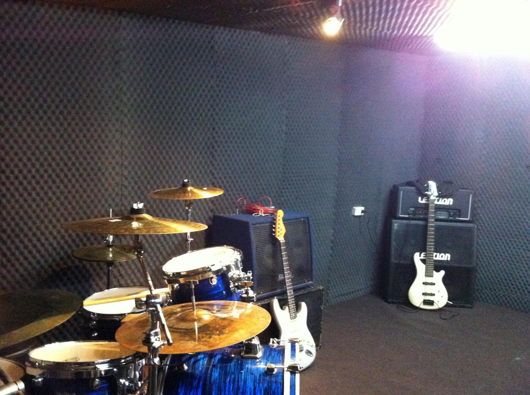 ห้องซ้อม ดนตรี F&M studio อ.โนนสูง จ.นครราชสีมา